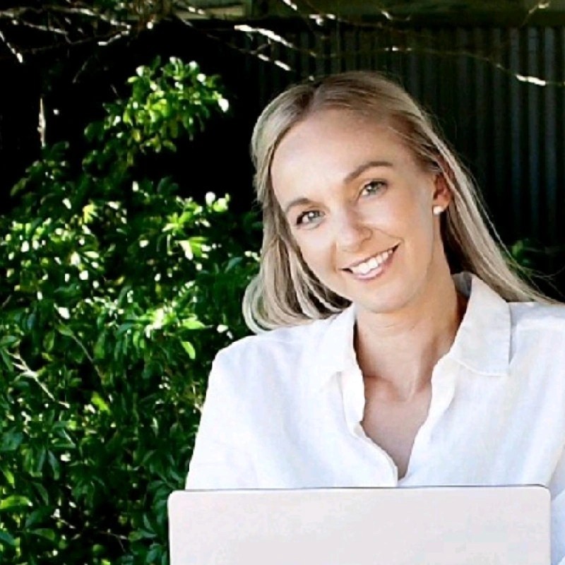 Lauren Tomney